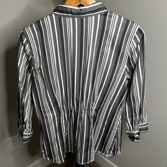Van Heusen Studio Striped Stretch Button Down Shirt | Size Large - Picture 2 of 7